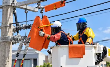 Certificaciön Técnica Especializada reentrenamiento redes energizadas de distribución